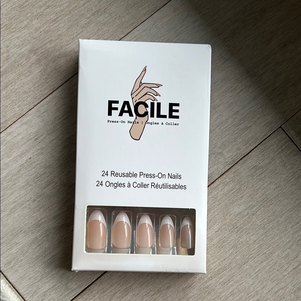FACILE Nude Press-On Nails